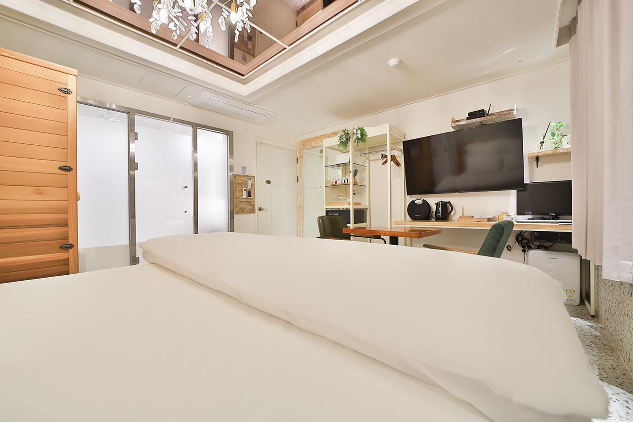 2월 호텔 동대구점 (Hotel February Dongdaegu Station)