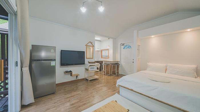 Nature and Our Pension & Camping