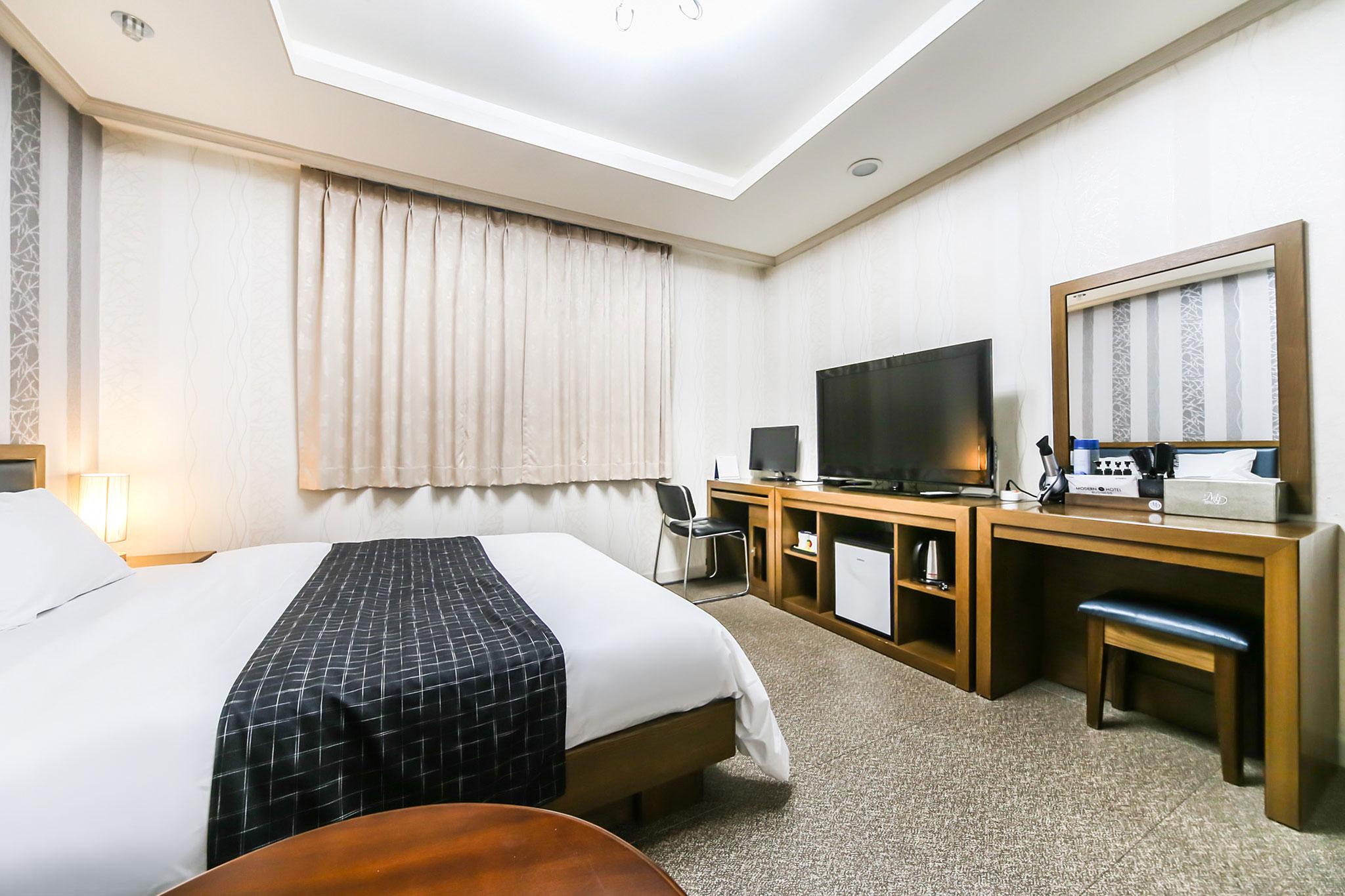 모던 비즈니스 호텔 (Modern business hotel)