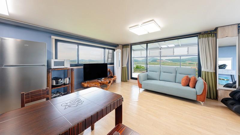 대부도 와우펜션 (Daebudo Wow Pension)