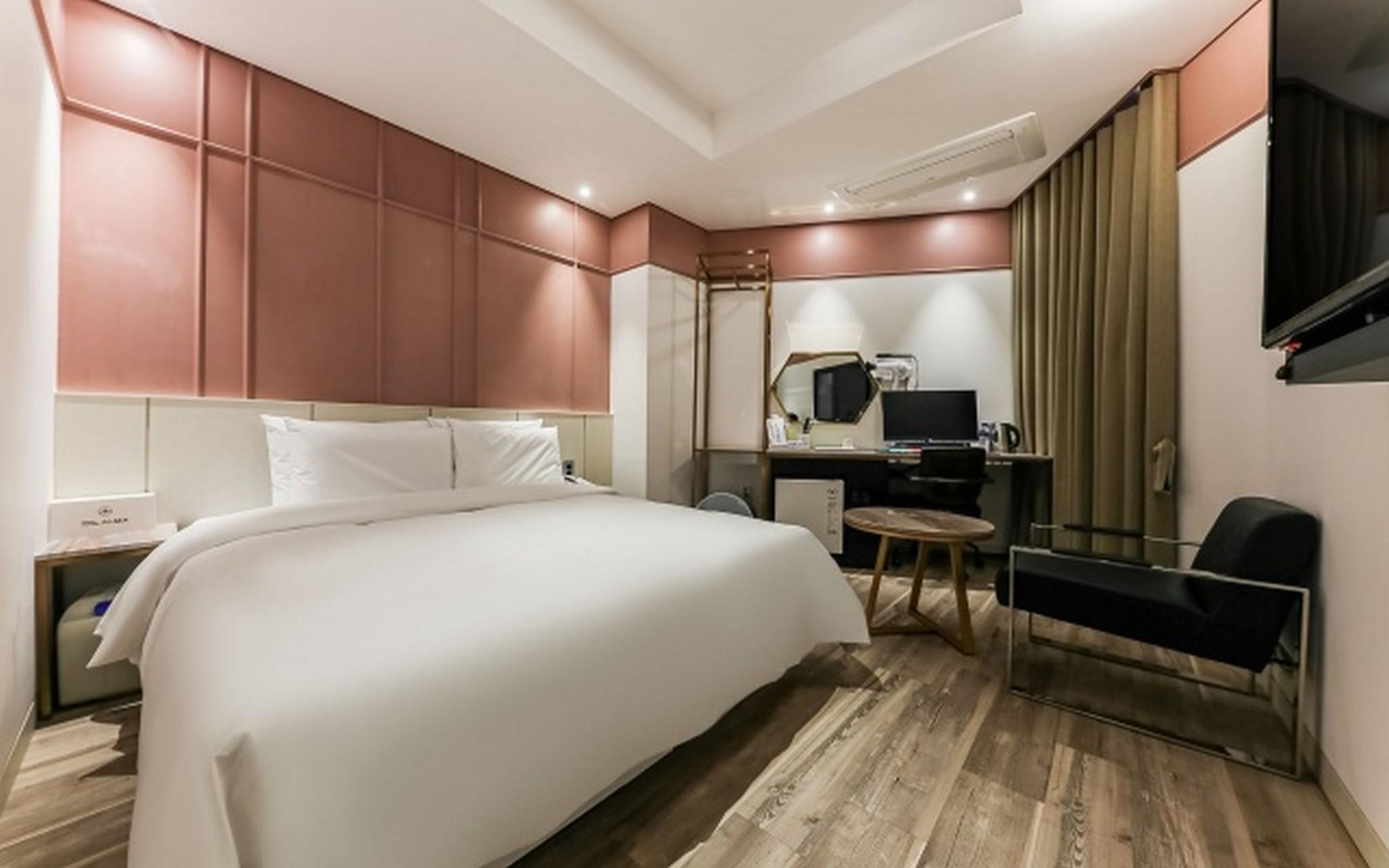 알마 비즈니스 호텔 (Jincheon Alma Business Hotel)