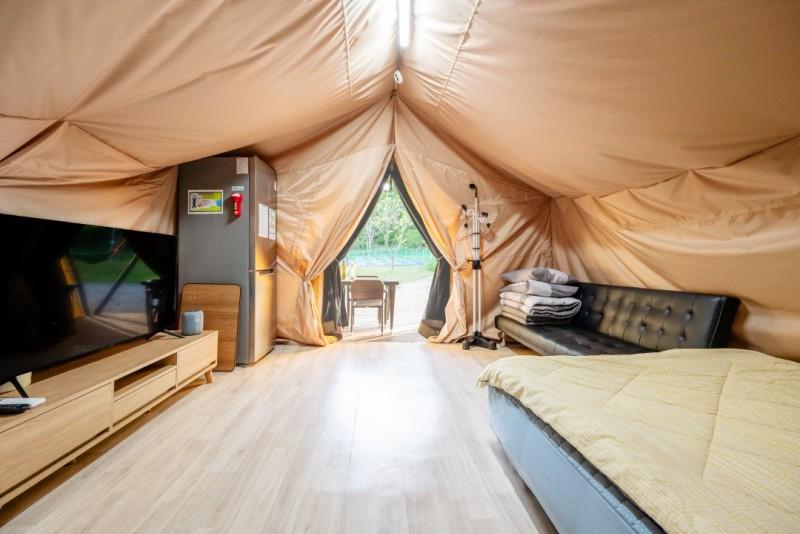 부여 굿뜨래웰빙마을 글램핑장 (Buyeo Good Trae Wellbeing Village Glamping Site)