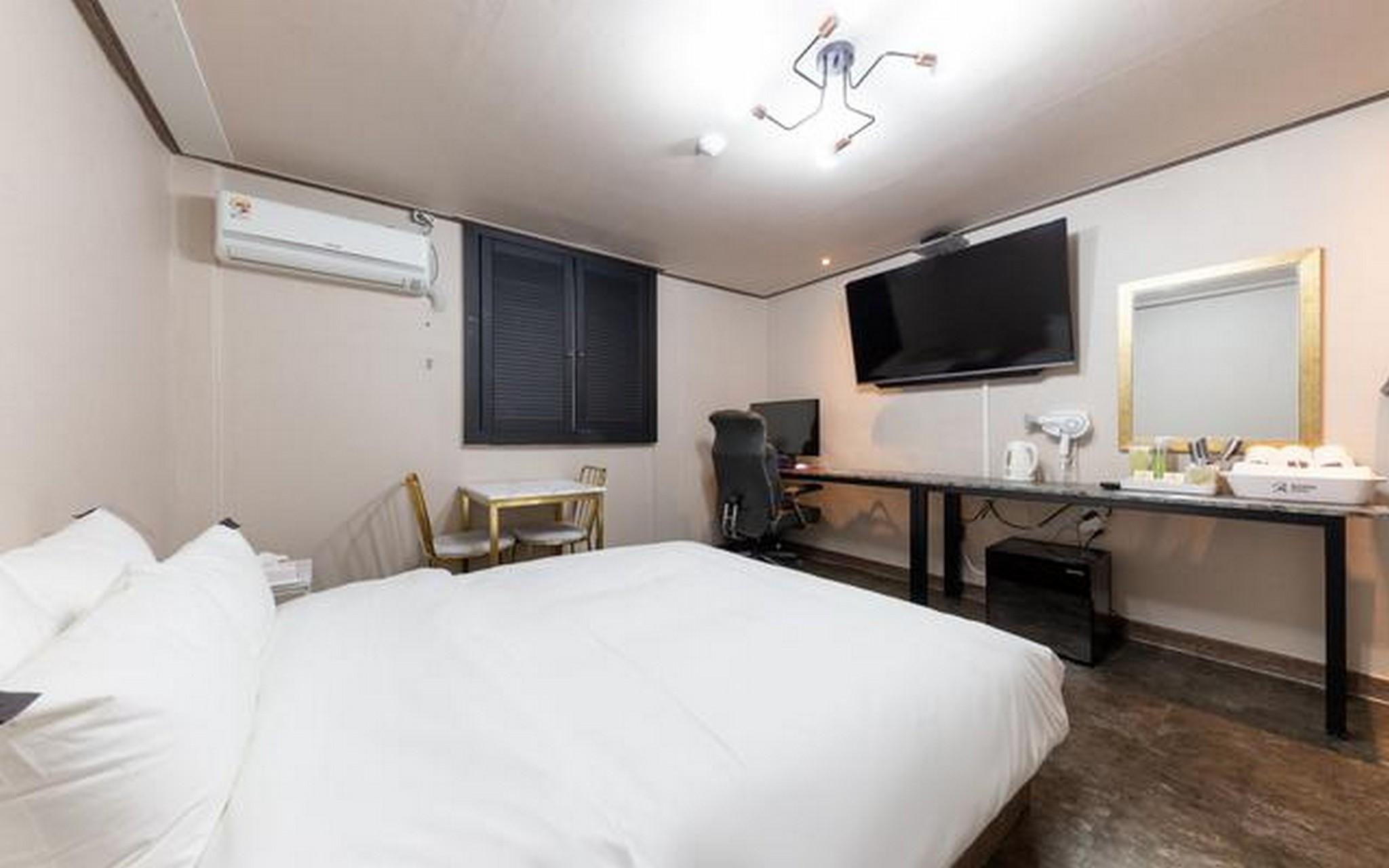 익산 호텔 리본 (Iksan Hotel Ribbon)