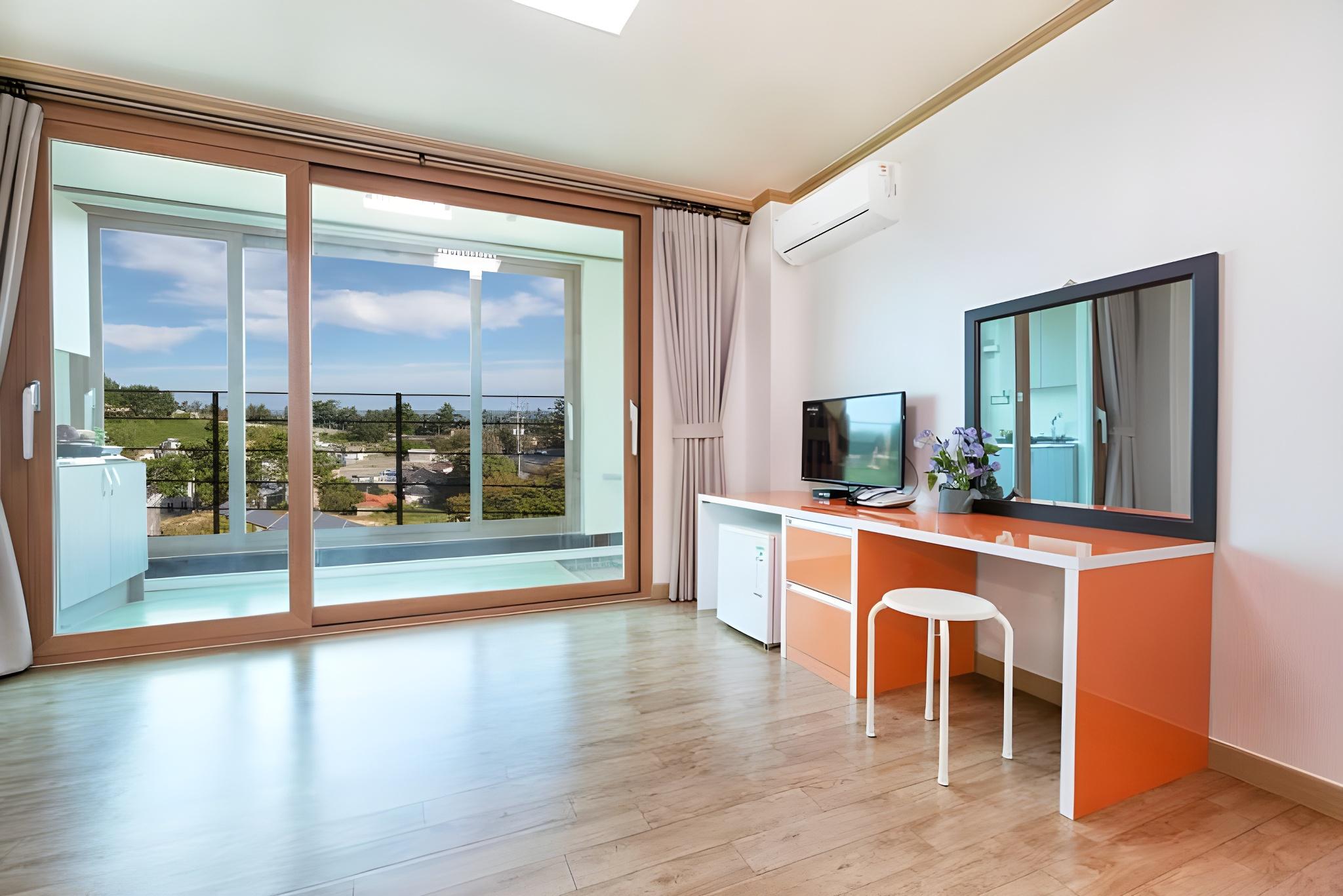 삼척 노마드펜션(장호항, 해상케이블카) (Samcheok Nomad Pension)