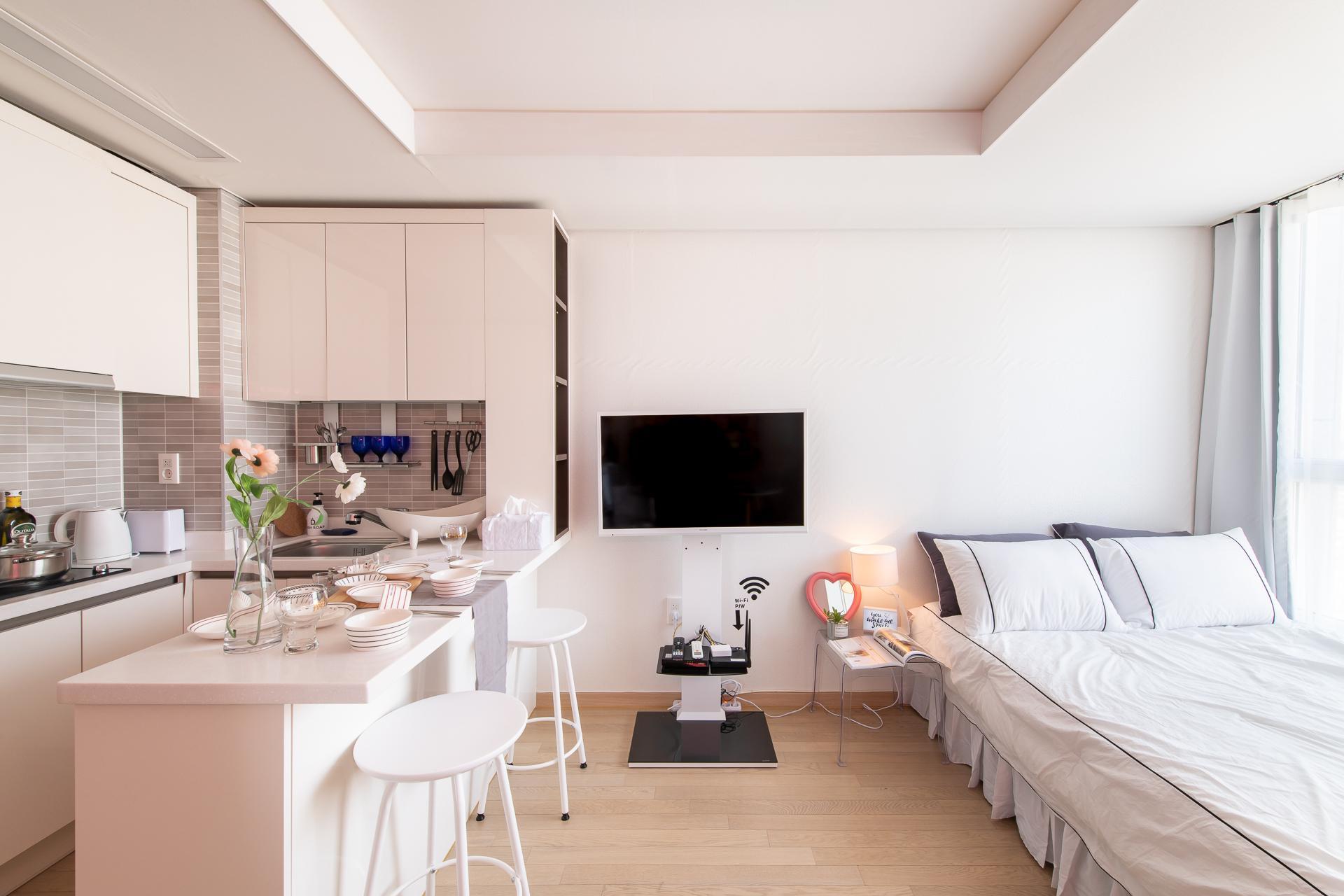 서면의 스튜디오 아파트먼트 (39m², 프라이빗 욕실 1개) (+164 New!! lovely  healing& cozy  room #sub2min)