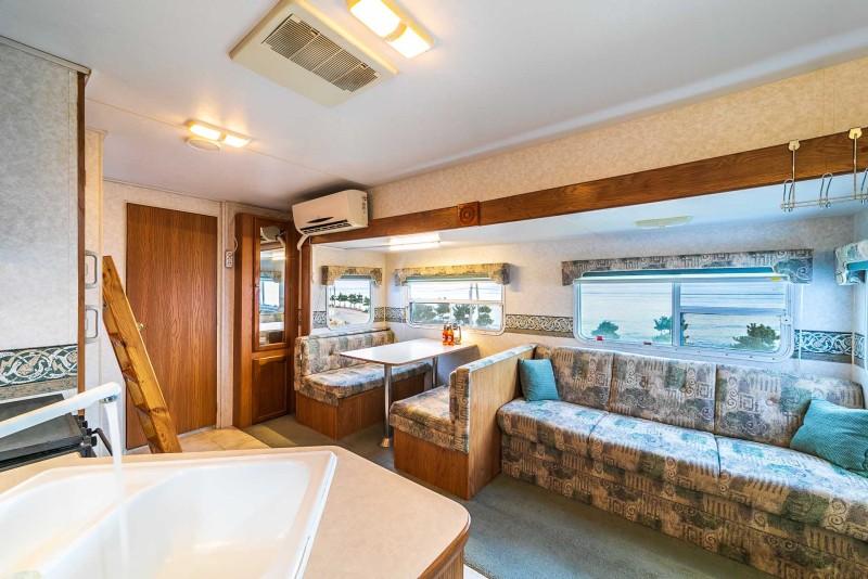 영덕 블루마린펜션 (Youngdeok Blue Marine Pension)