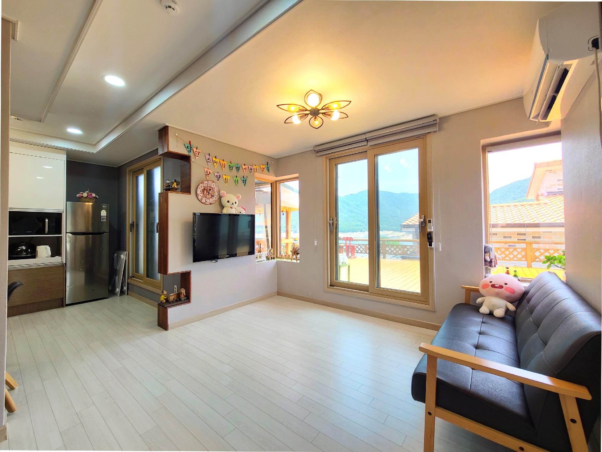 낭만 스케치 펜션 (Chungju Nangman Sketch Pension)