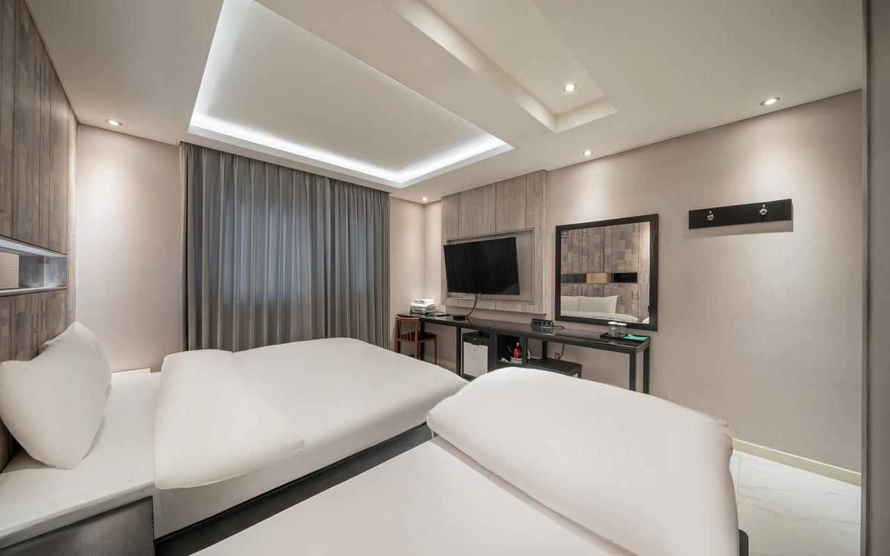 윈 호텔 (Win Hotel)