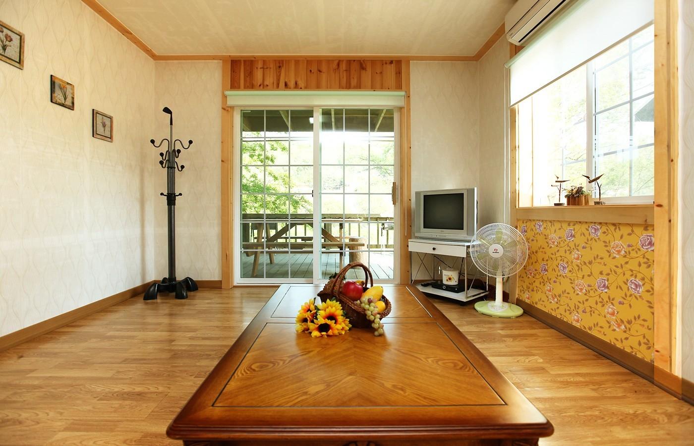 옥화대스토리 펜션 (Cheongju Okhwadaestory Pension)