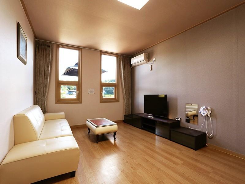 파주 정원펜션 (Paju Garden Pension)