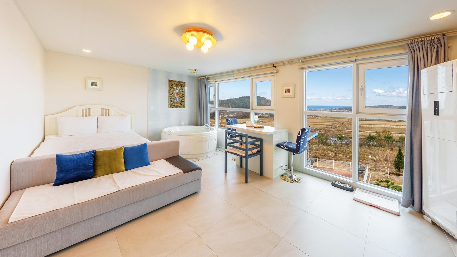 Yangyang Monti Pet Spa Pension