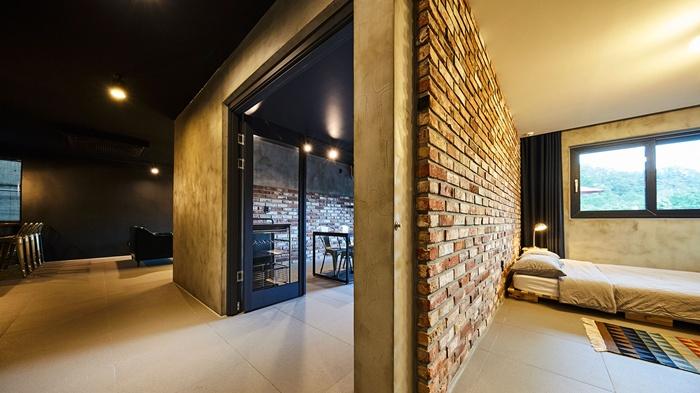 Seasoning Pool Villa