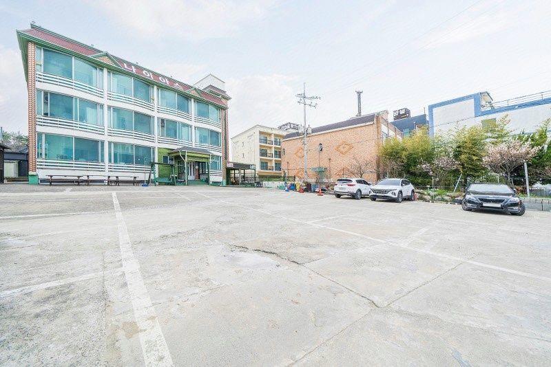 Goseong Naiaseu Pension