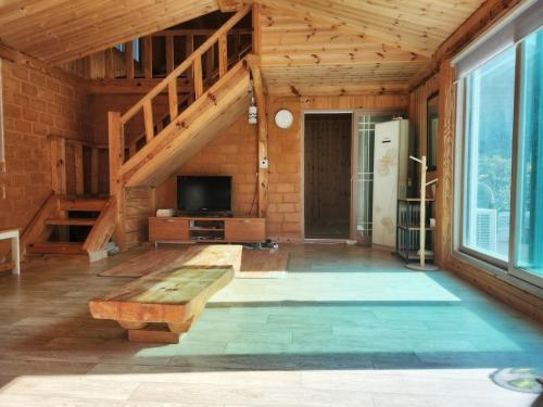 단양 하늘마루 독채 펜션 (Danyang Haneulmaru Private Pension)