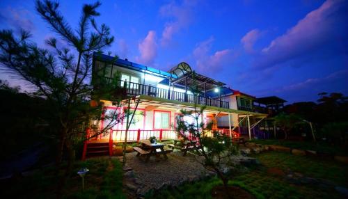 나무소리펜션 (Namusori Pension)