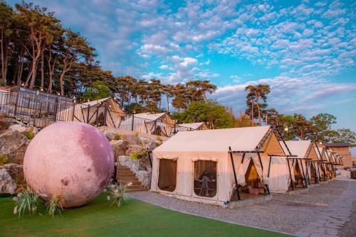 서산 고든남 글램핑 (Seosan Godeunnam Glamping)