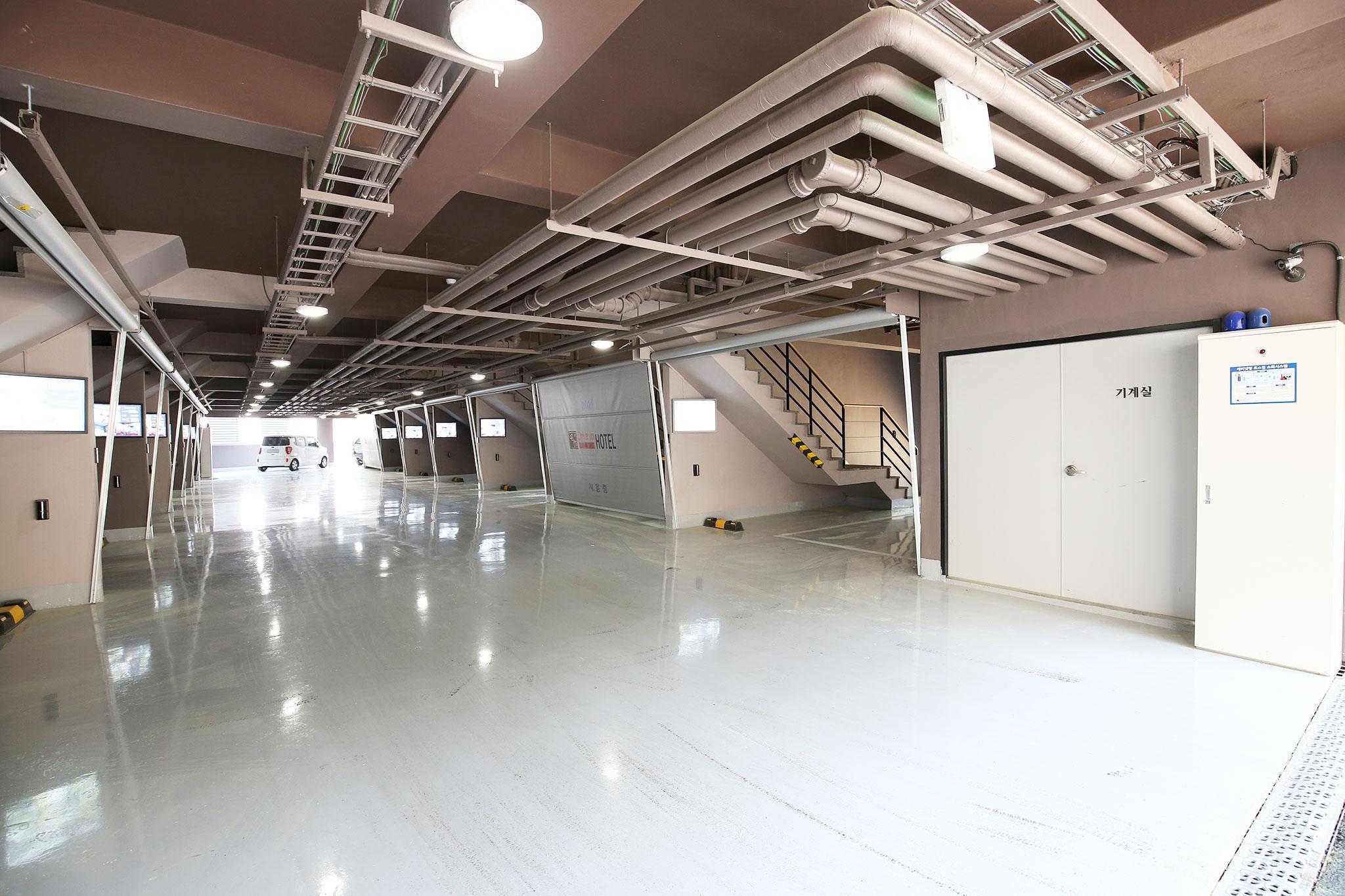 공주(동학사) 명작무인텔 (Gongju Myeongjak Motel)