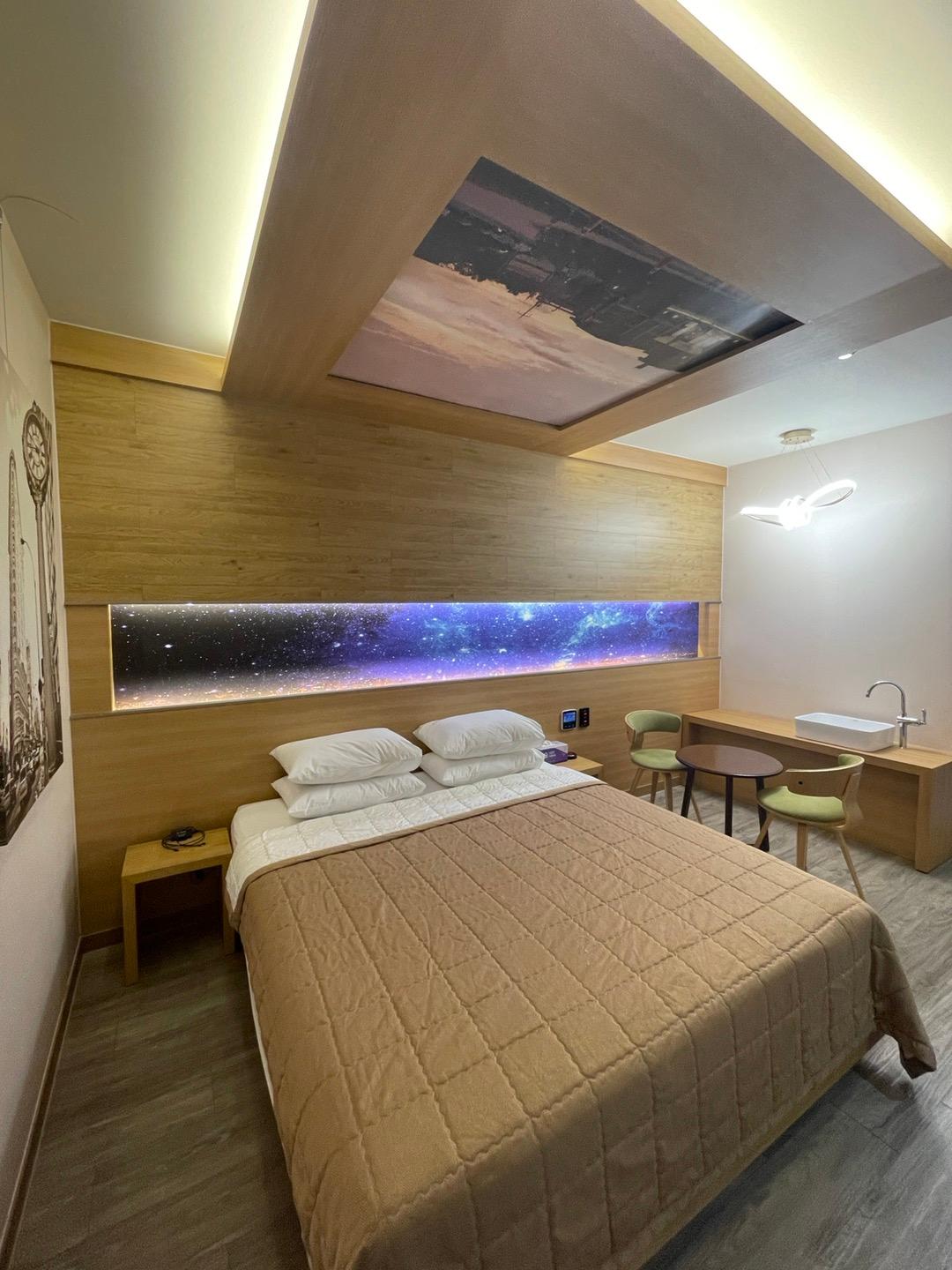 부여 골프 드라이빙 무인텔 하늘창 (Buyeo Golf Driving Unintel Sky Chang)