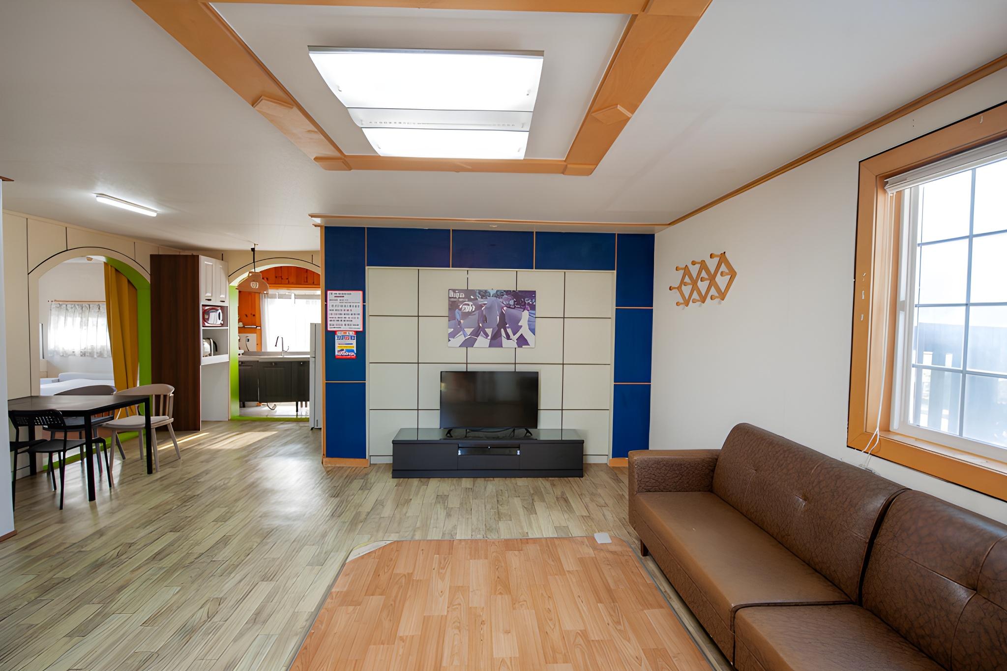 삼척 장호그린펜션 (Samcheok Jangho Green Pension)