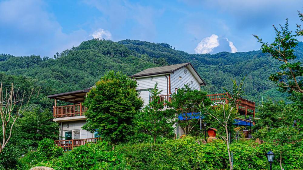 윤슬 펜션 (Yoonsul Pension)