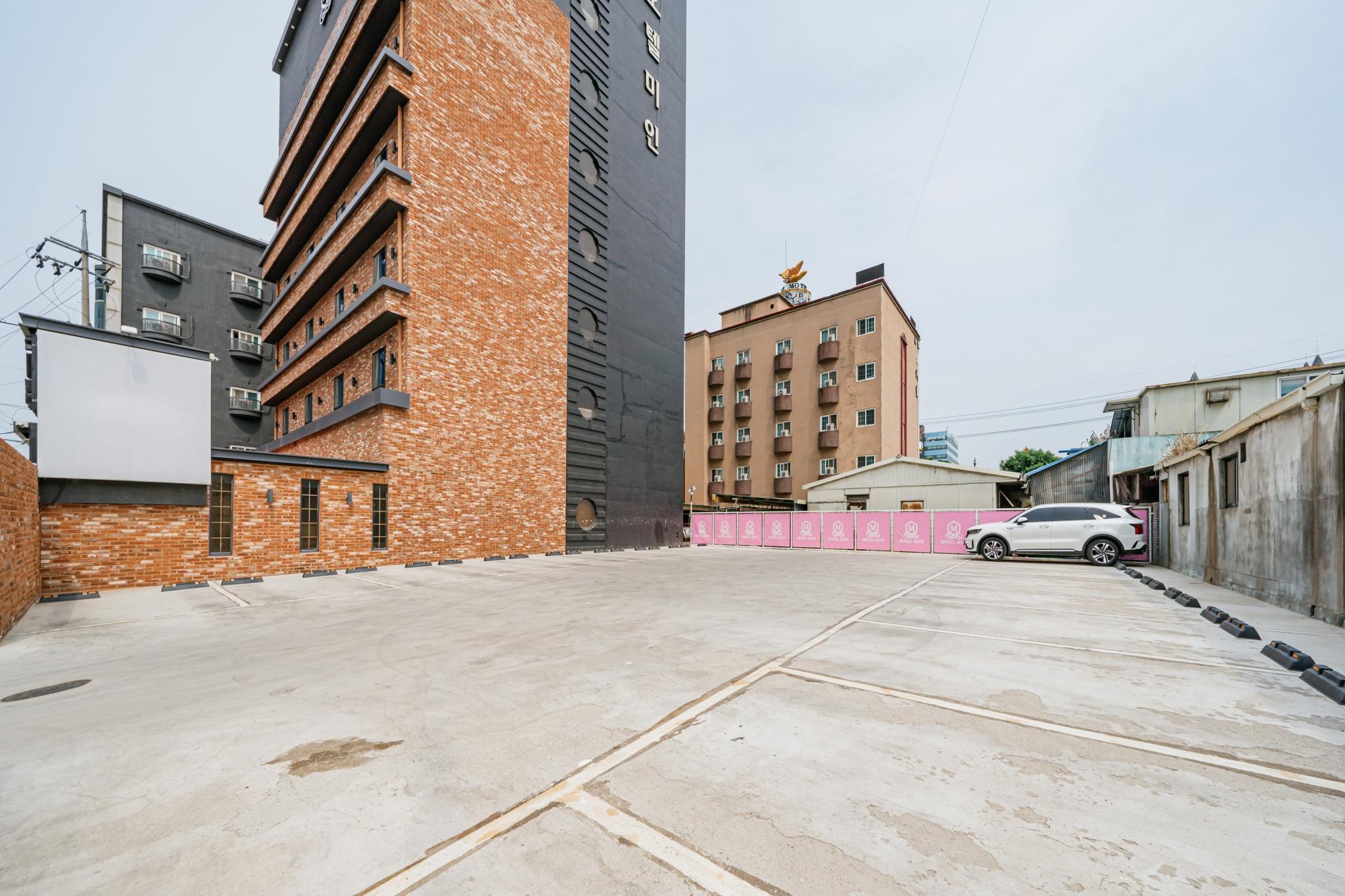 공주 호텔 미인 (Gongju Hotel Miin)