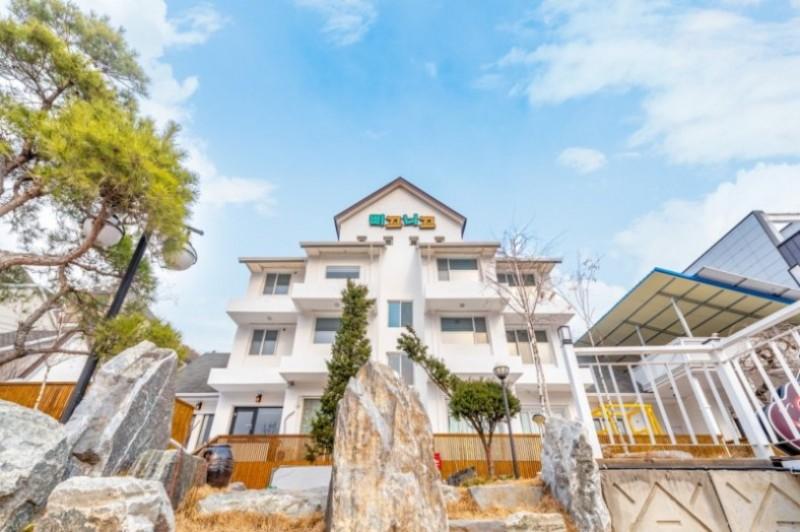 춘천 삐끄니끄펜션 (Chuncheon Picnic Pension)