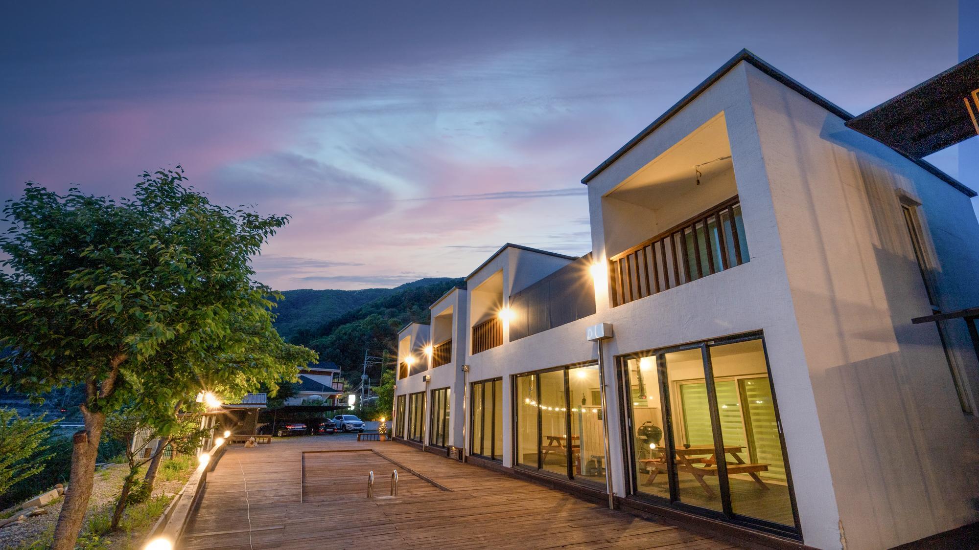 가평 봄 키즈 스파 가족 펜션 (Gapyeong Bom Kids Gajok Spa Pension)