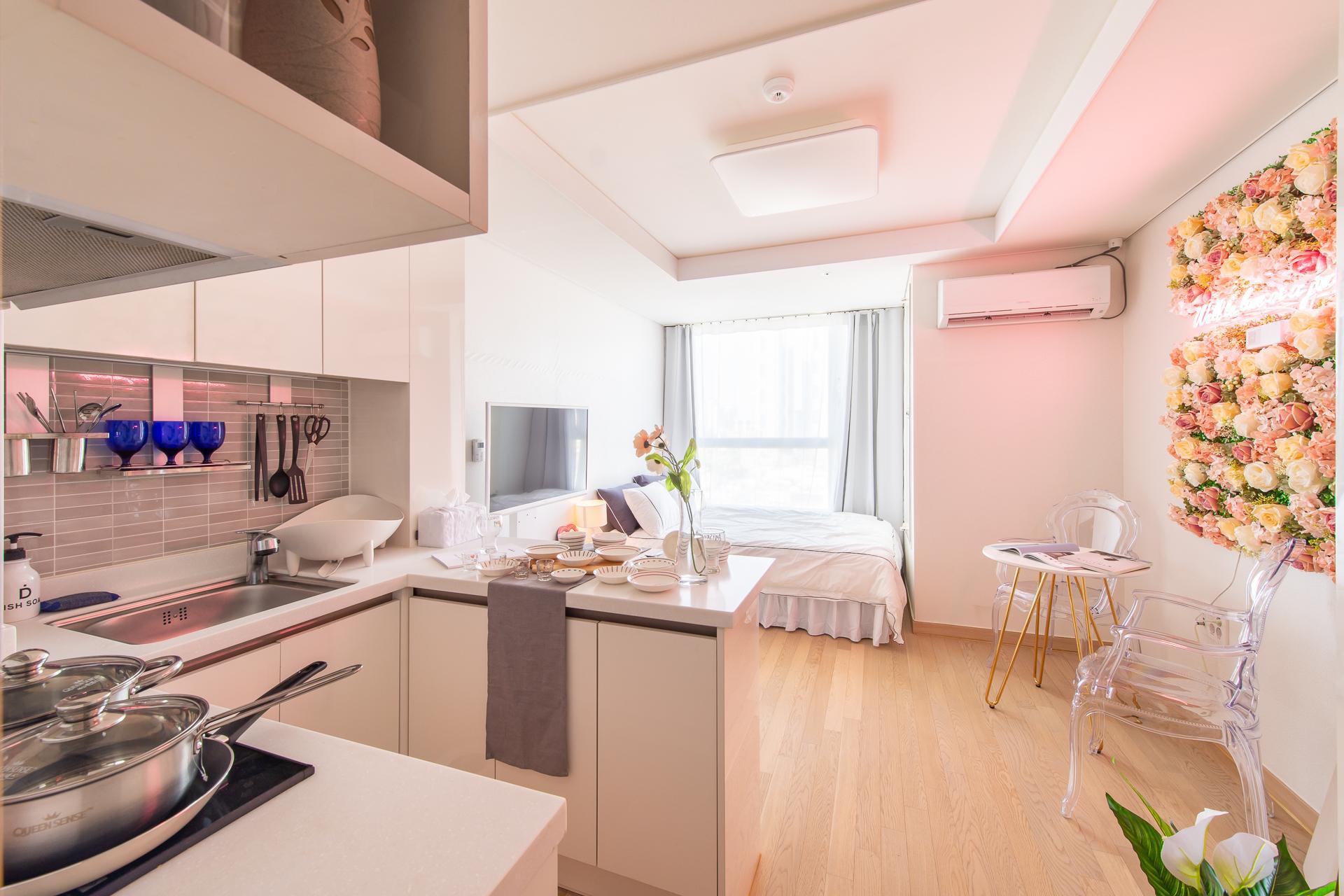 서면의 스튜디오 아파트먼트 (39m², 프라이빗 욕실 1개) (+164 New!! lovely  healing& cozy  room #sub2min)