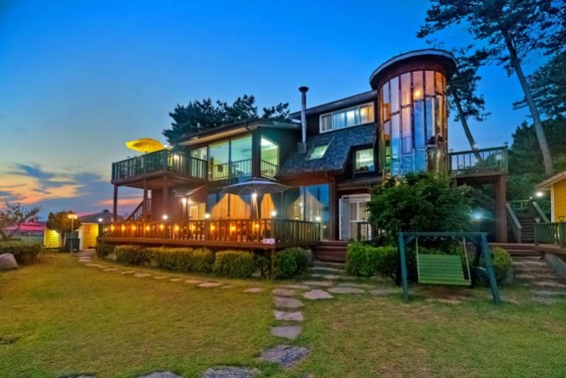 태안 하늘채펜션 (Taean Haneulchae Pension)