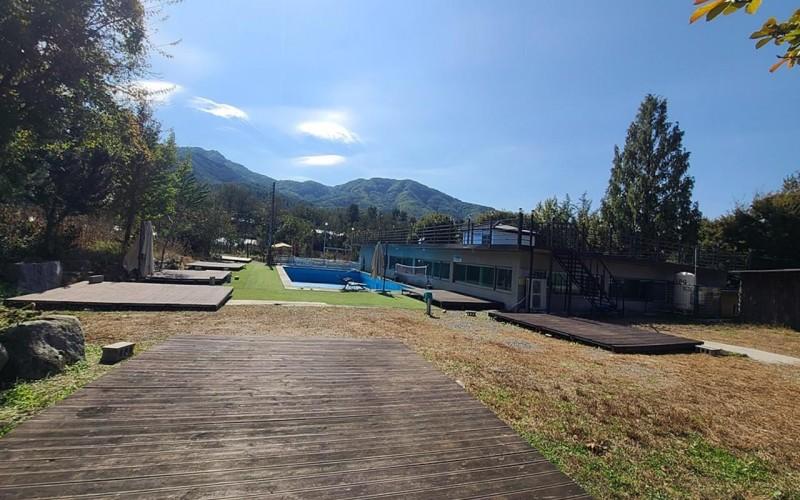 양평 휴캠핑워크샵펜션 (Yangpyeong Hue Camping Workshop Pension)