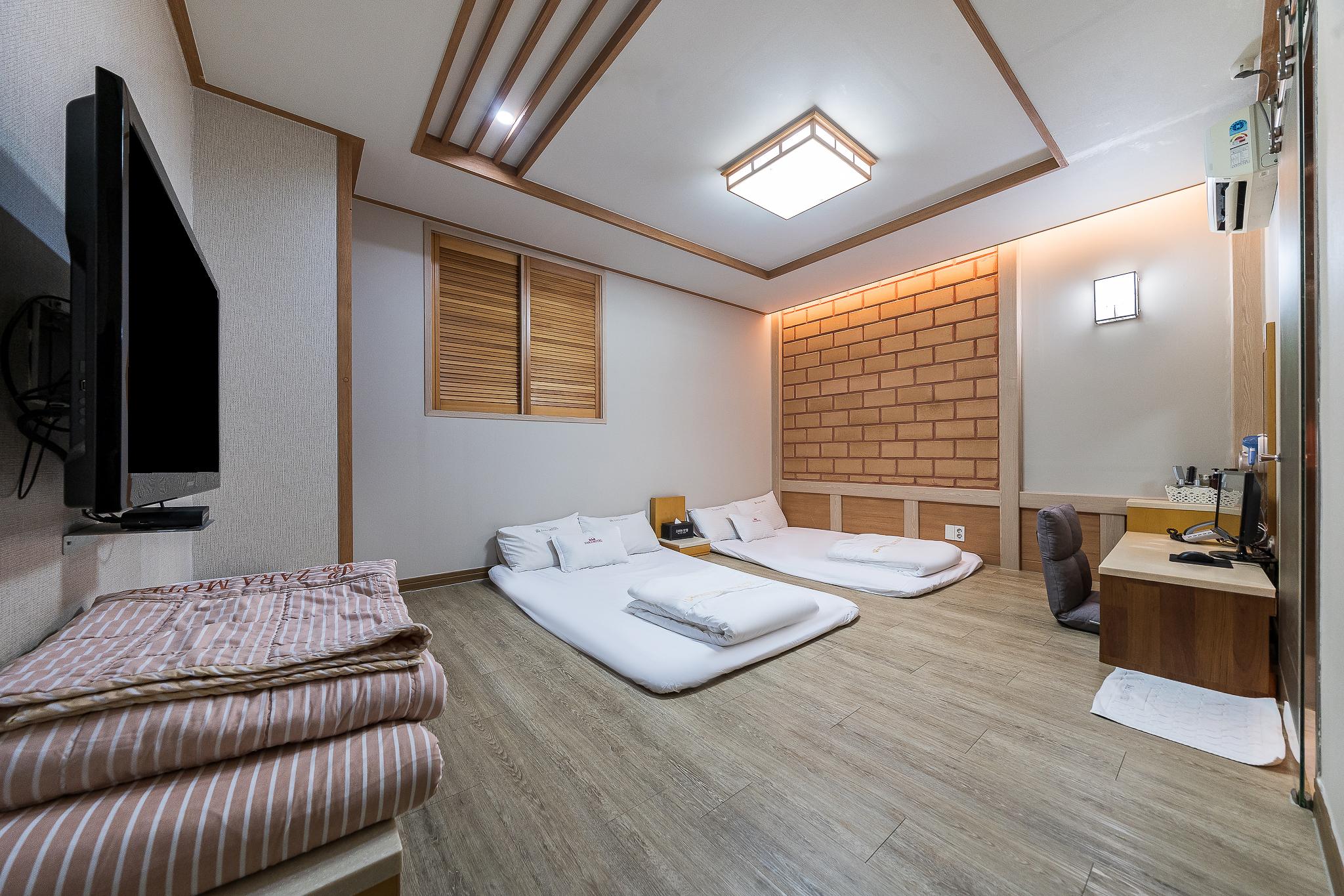 경주 보문 자라(ZARA) (Gyeongju Bomun Zara)