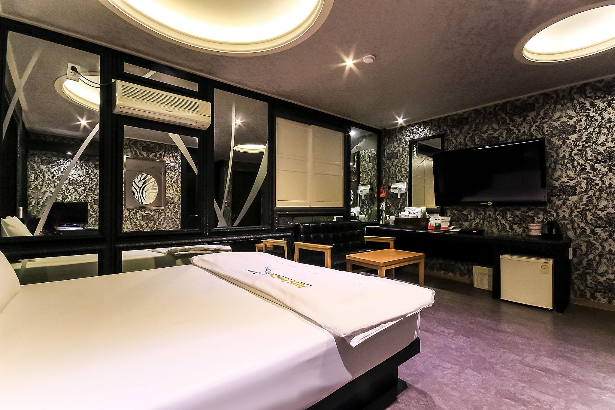 구미 애니텔 모텔 (Gumi Anytel Motel)