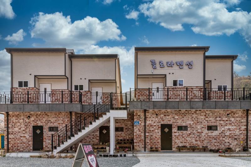 구례 플로라펜션 (Gurye Flora Pension)