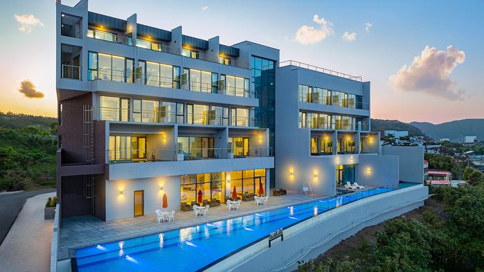 Madame Annette Pool Villa