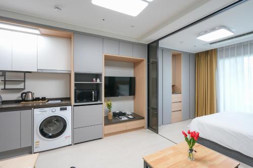 여수 퍼스트시티호텔 (FIRSTCITY HOTEL YEOSU)