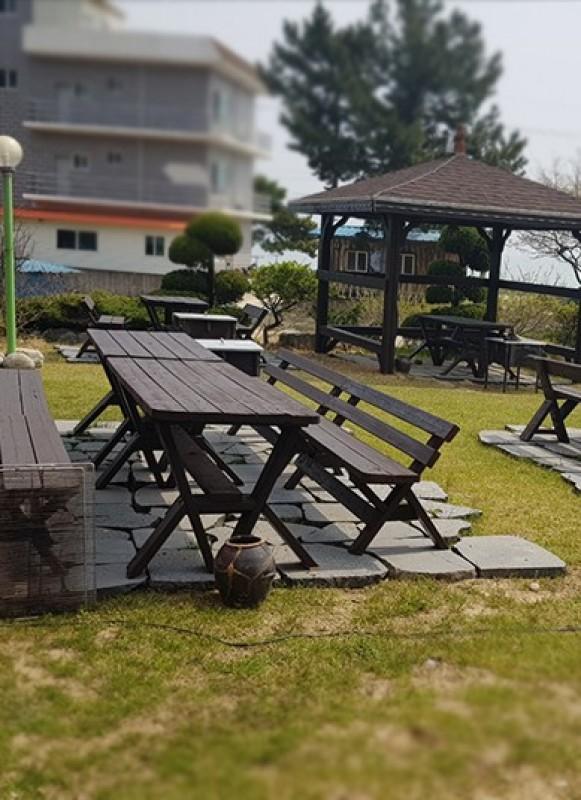 울진 노란뜰펜션 (Uljin Yellow Garden Pension)