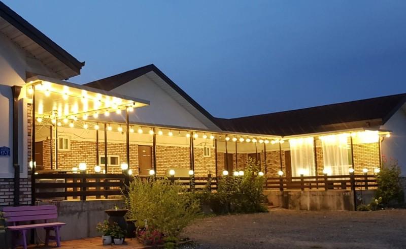 논산 서라벌펜션 (Nonsan Seorabeol Pension)