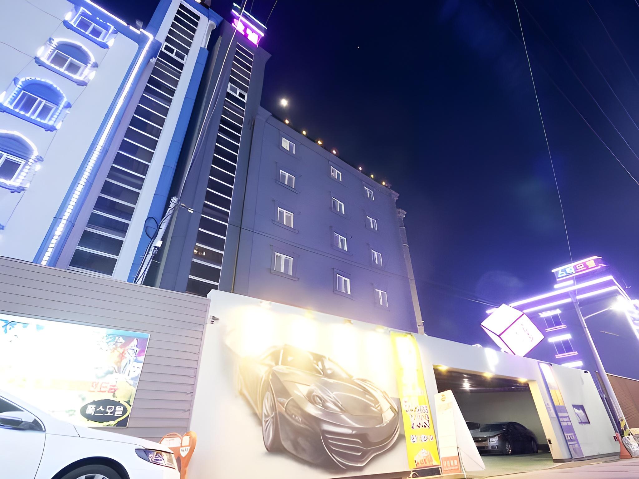 군산 차칸 호텔 (Gunsan Chakan Hotel)