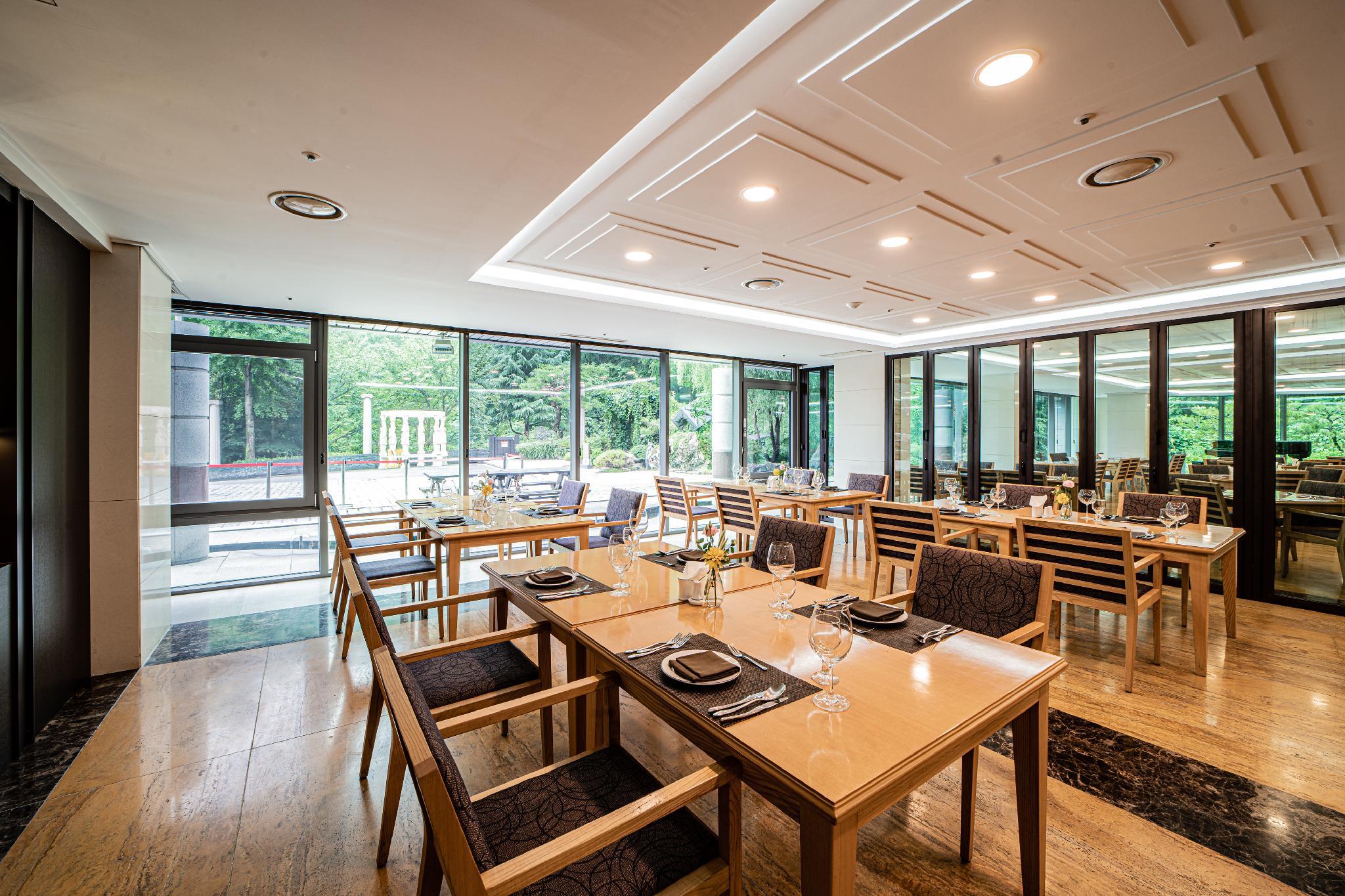 호텔 금오산 (Hotel Geumosan)