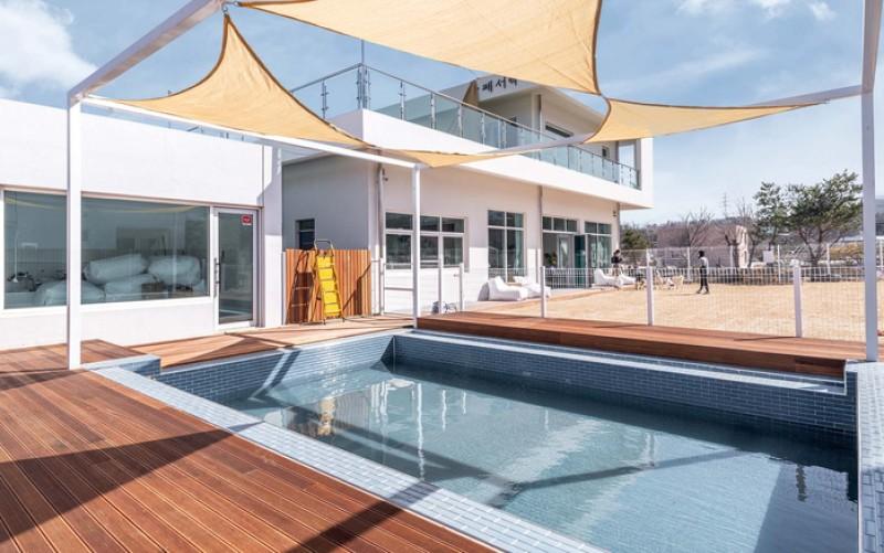 고성 설악의정원애견펜션&카페 (Goseong Seorak Ui Garden Pet Pension & Cafe)