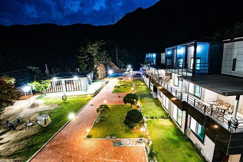 영동 엘리제를위하여펜션 (Yeongdong For Elise Pension)