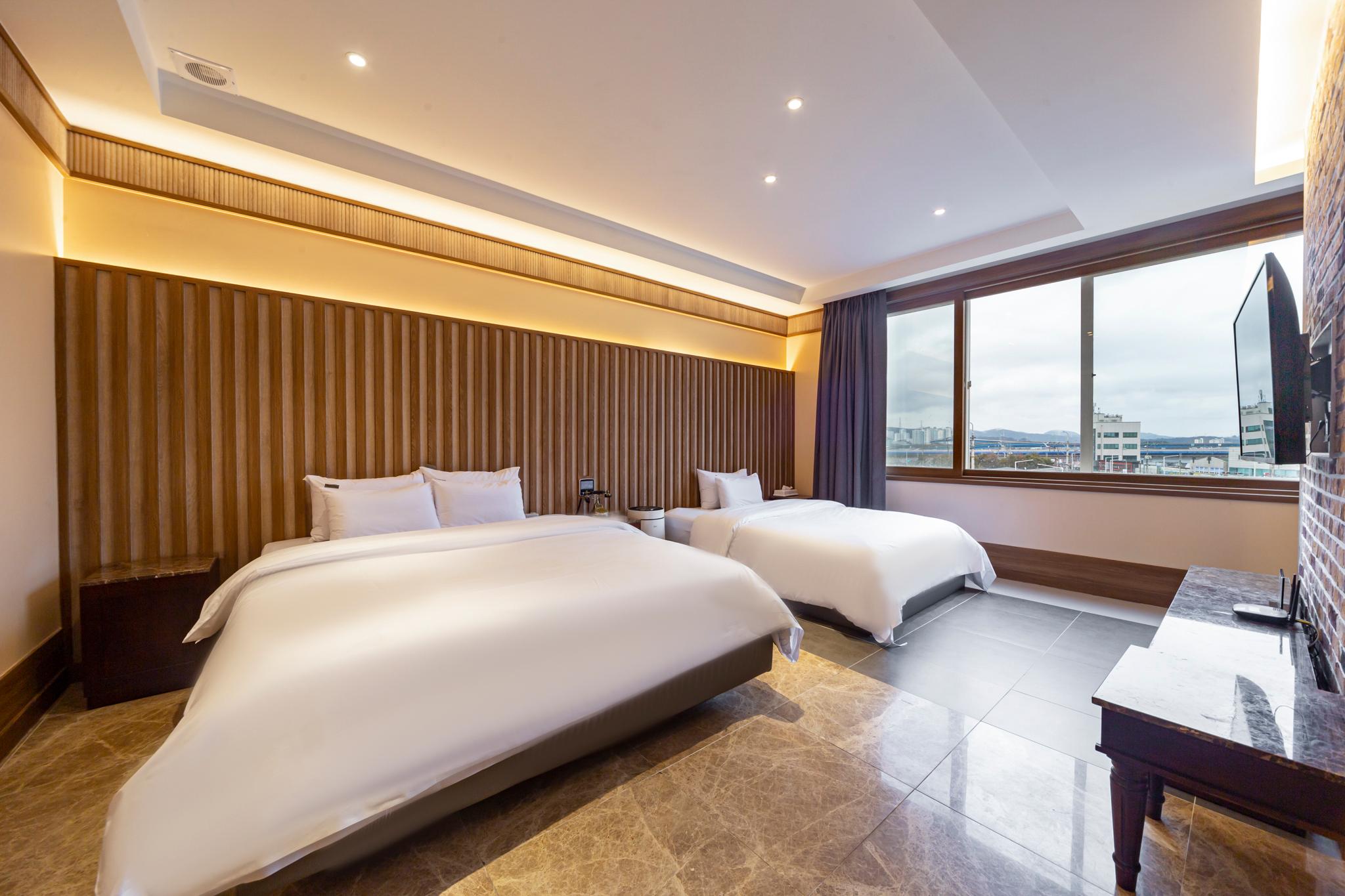 광양 디바인 호텔 (Gwangyang Divine Hotel)