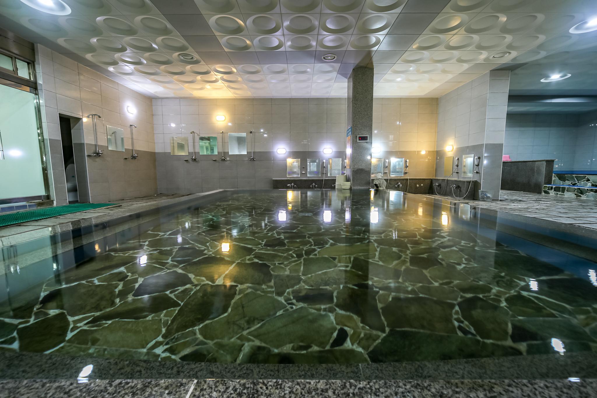 태백 온천 모텔 (Uljin Baekam Taebaek Hot Spring)