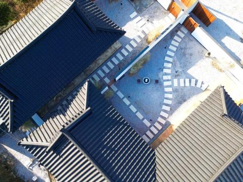 강릉 저동하녹펜션 (Gangneung Jeodong Hanok Pension (newly built))