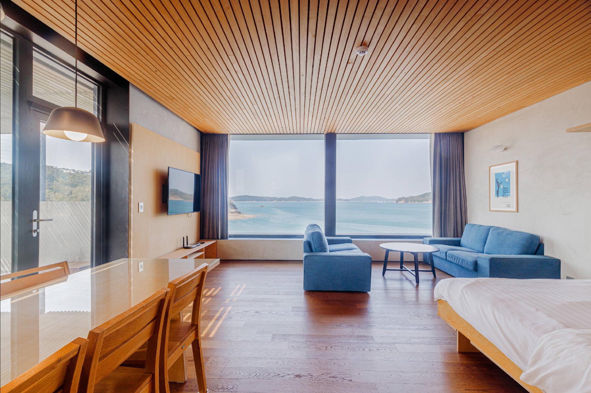 태안 비치 리조텔 (Taeahn Beach Resortel)