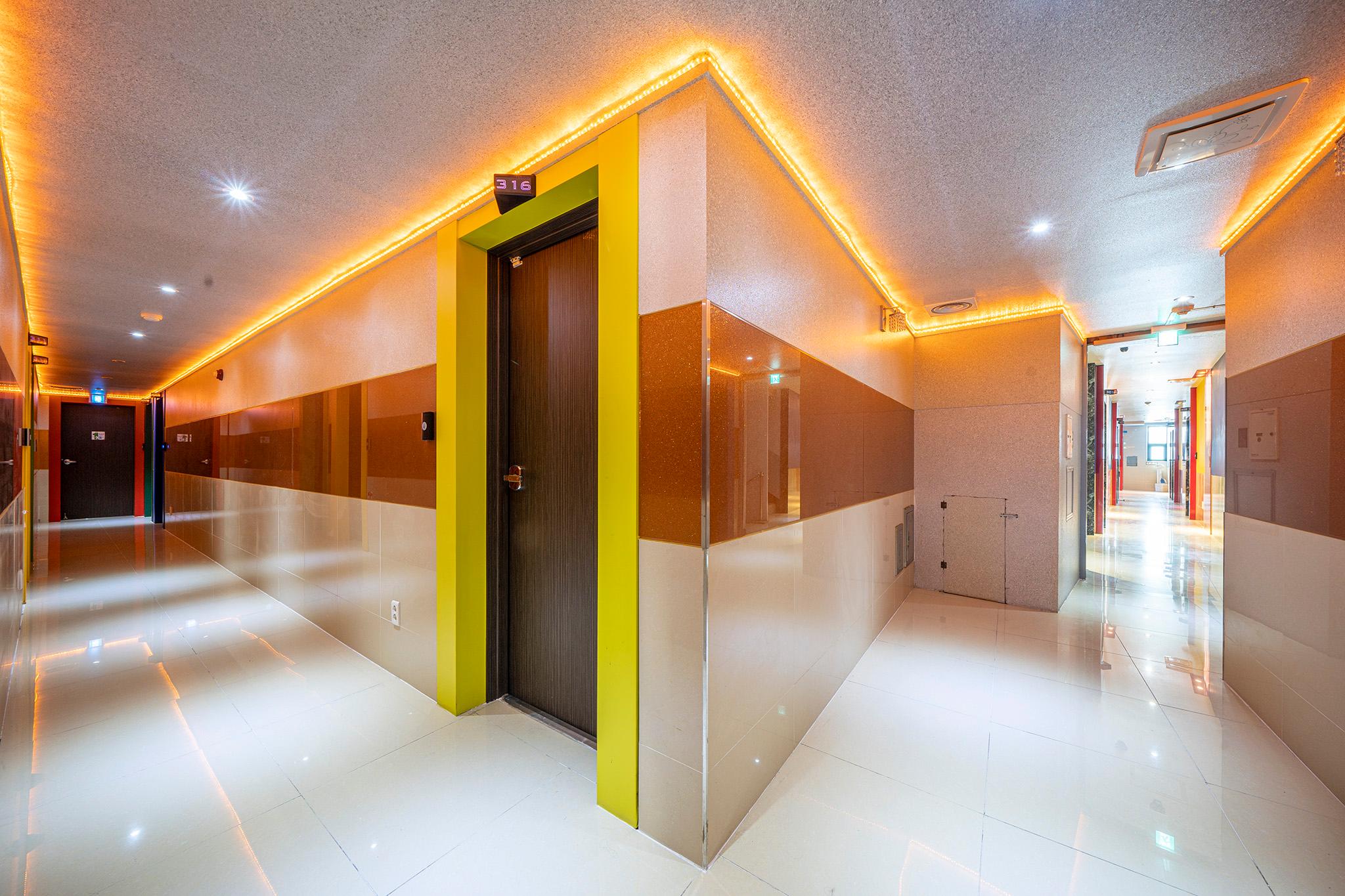 부안 샤르 (Buan Shar)