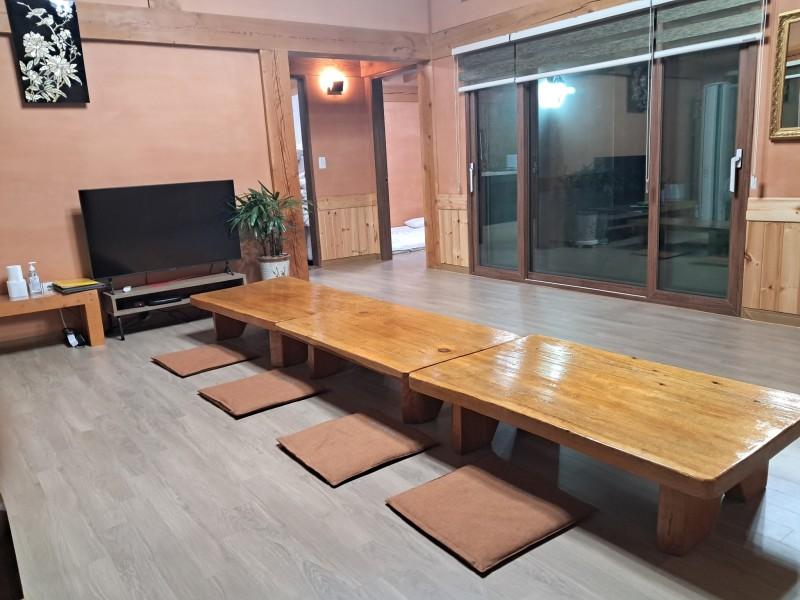 청주 예궁한옥마을펜션 (Cheongju Yegung Hanok Village Pension)