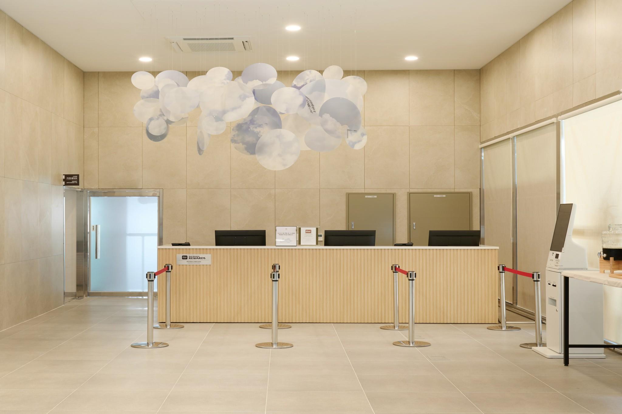 더 호텔 속초 바이 베스트 웨스턴 시그니처 컬렉션 (The Hotel Sokcho by Best Western Signature Collection)