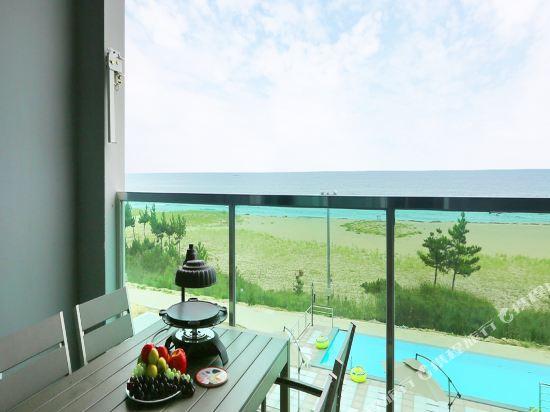 Yangyang Beach Pension