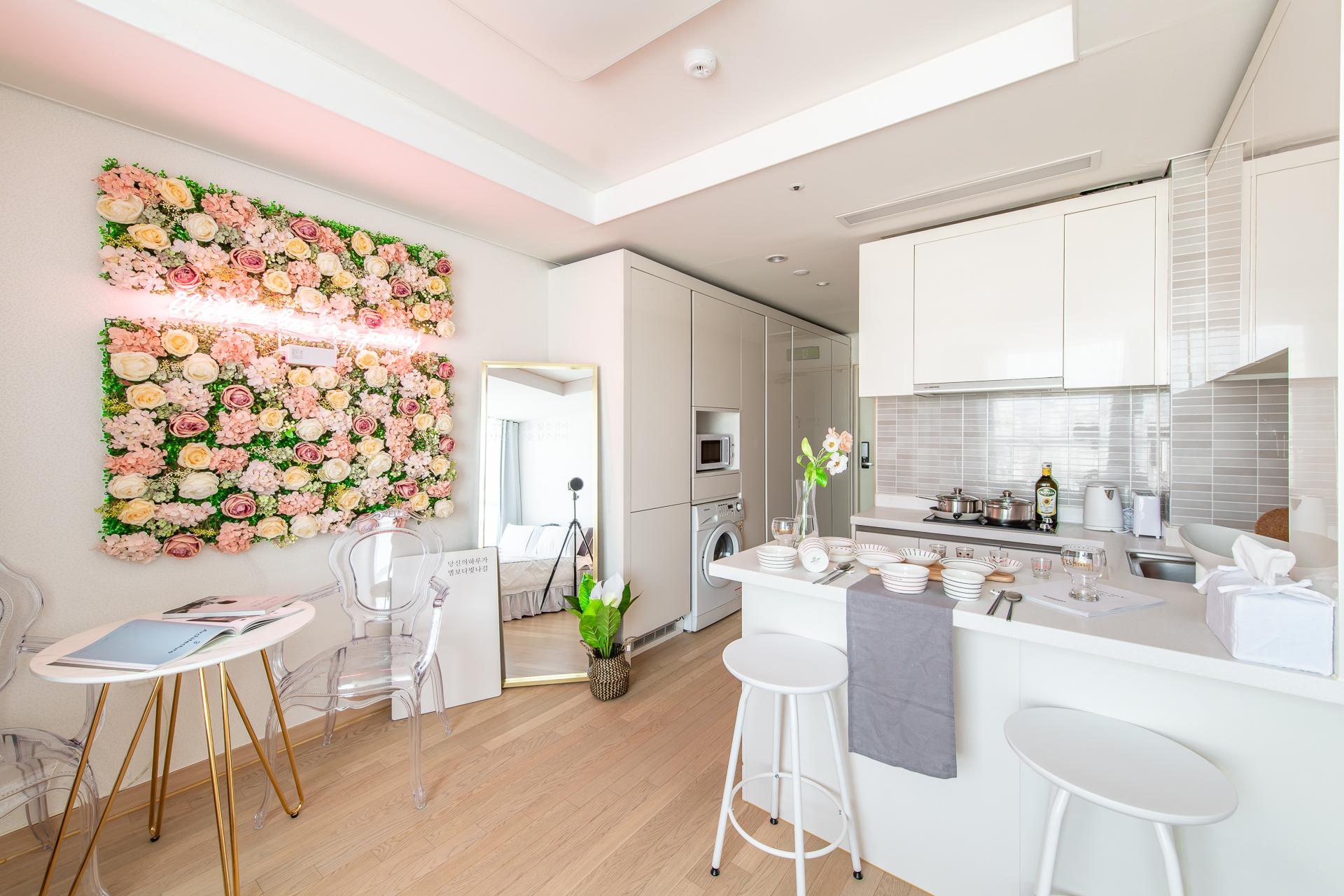 서면의 스튜디오 아파트먼트 (39m², 프라이빗 욕실 1개) (+164 New!! lovely  healing& cozy  room #sub2min)